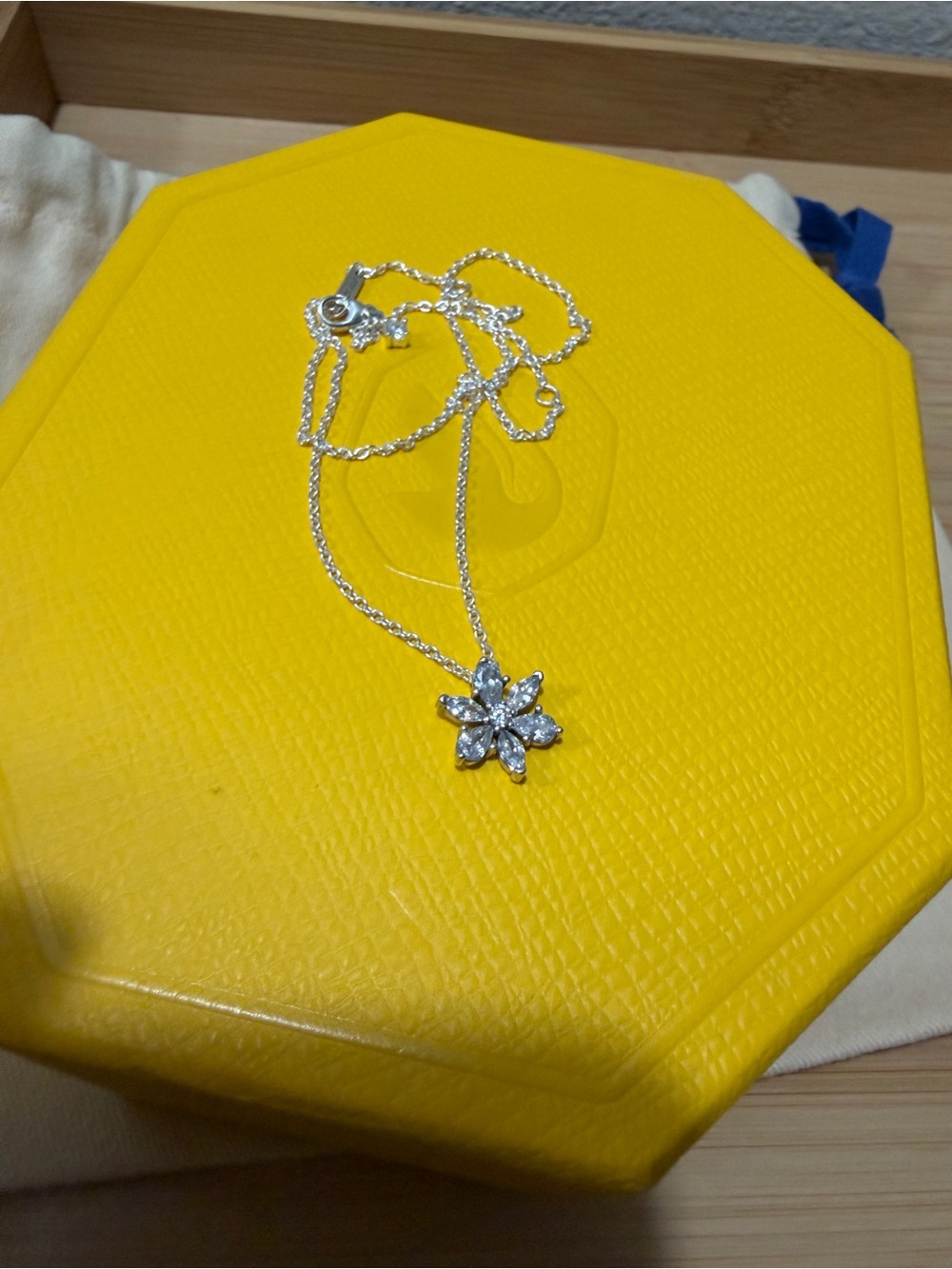 Sterling Silver Flower Pendant Necklace - Silver